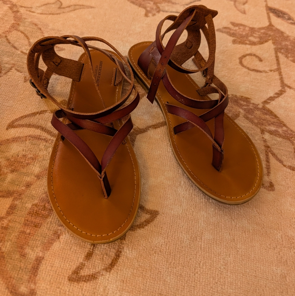 Size 7 American Eagle Outfitters brown leather strappy sandals